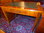 Eibenholz-Schreibtisch mit braunem Leder
