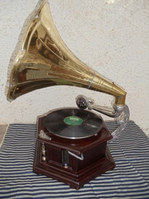 Grammophon Knickarm Winkel Messingfarben Goldfarben 